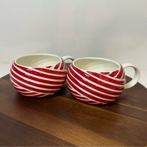 Starbucks 2013 Red White Swirl Ceramic Mugs Set of 2 Holiday 12oz Coffee Cups